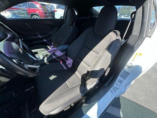 Summit White 2014 Chevrolet Camaro 1LT