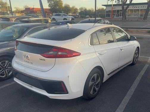 2019 Hyundai IONIQ Hybrid SEL