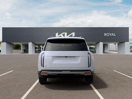 White Pearl 2027 Kia Telluride SX