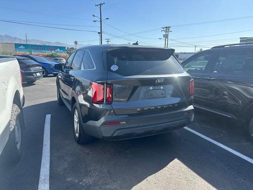 Gray 2021 Kia Sorento LX