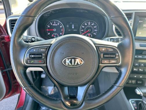 Red 2019 Kia Sportage EX