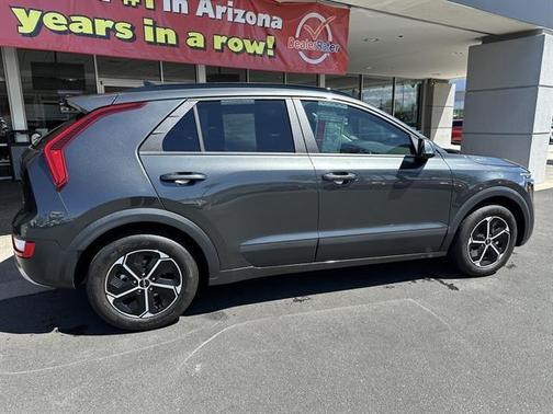 2024 Kia Niro EX