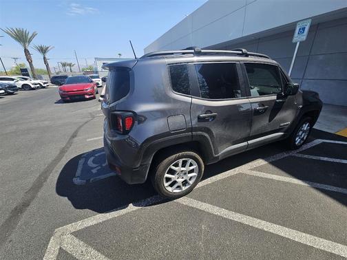 2019 Jeep Renegade Latitude