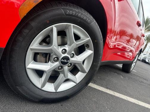 Inferno Red 2024 Kia Soul LX