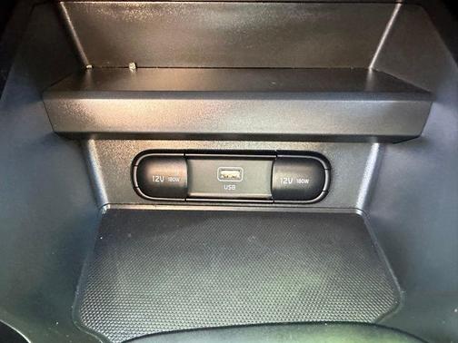 Snow White Pearl 2025 Kia Soul LX