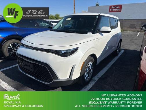 Snow White Pearl 2025 Kia Soul LX