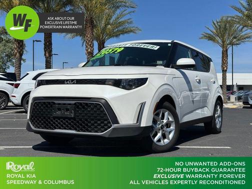 Snow White Pearl 2025 Kia Soul LX