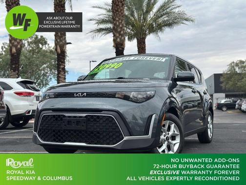 Gravity Gray 2025 Kia Soul LX
