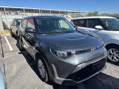 Gravity Gray 2025 Kia Soul LX