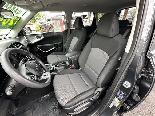 Gravity Gray 2025 Kia Soul LX