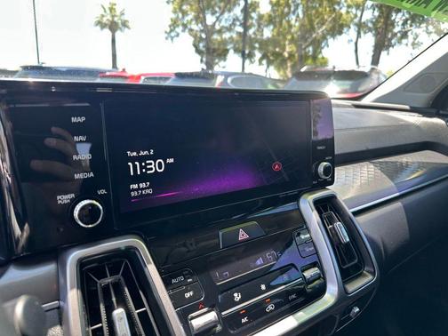 Silver 2023 Kia Sorento S