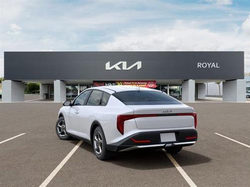 2026 Kia K4 LXS