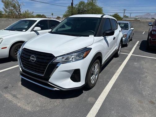 Fresh Powder 2024 Nissan Kicks S