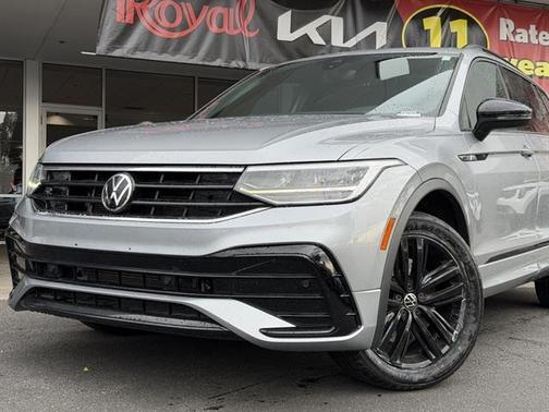 2022 Volkswagen Tiguan 2.0T SE R-Line Black