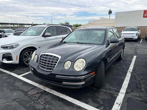 Black 2005 Kia Amanti
