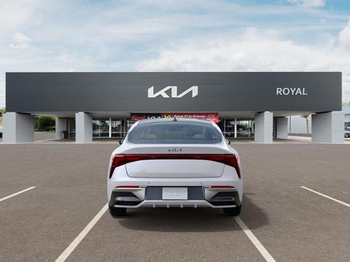 2025 Kia K5 EX