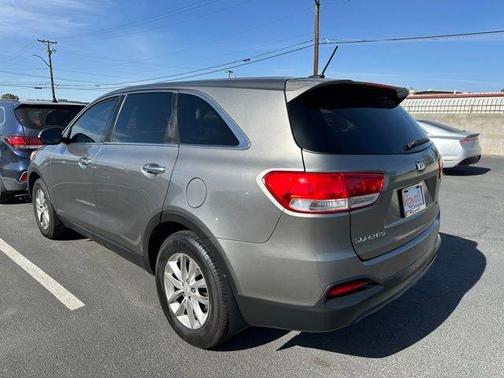 Titanium Silver 2016 Kia Sorento L