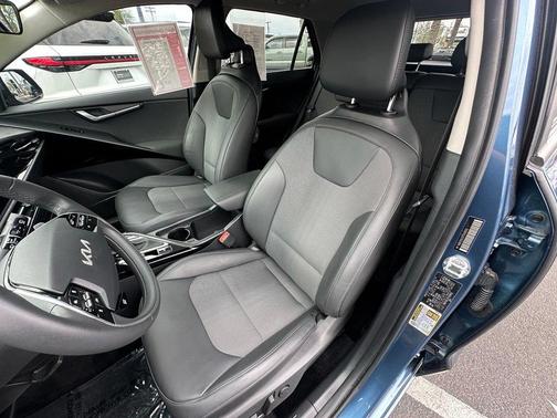Mineral Blue 2023 Kia Niro EX Touring