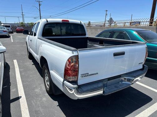 Super White 2006 Toyota Tacoma Access Cab