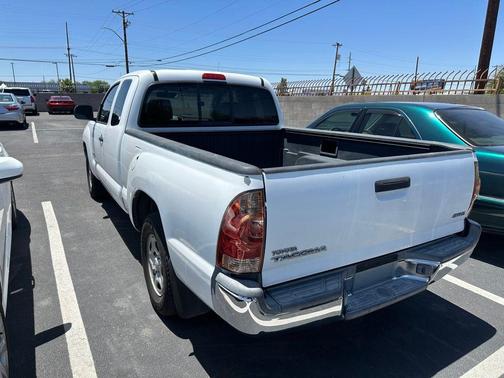 Super White 2006 Toyota Tacoma Access Cab