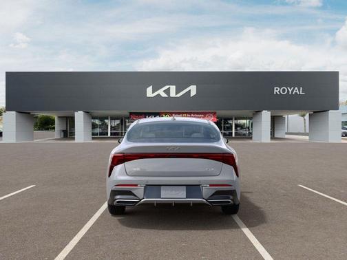 2025 Kia K5 GT-Line