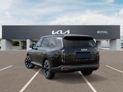 Ebony 2027 Kia Telluride S
