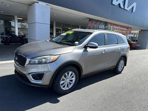 2017 Kia Sorento LX