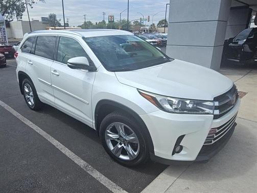 2017 Toyota Highlander Limited
