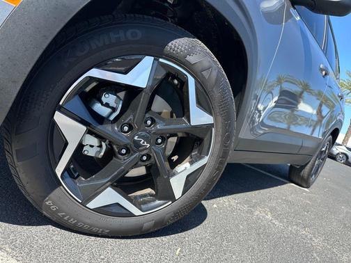 Steel Gray 2026 Kia Seltos S