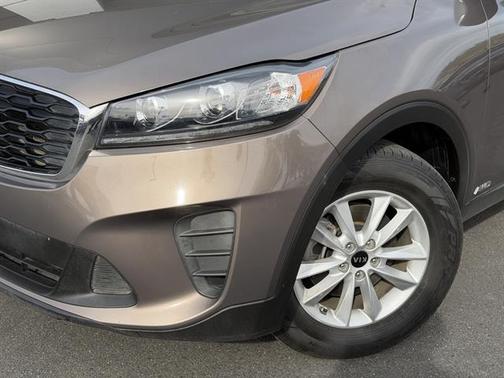 2020 Kia Sorento LX