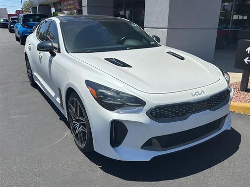 2022 Kia Stinger GT1