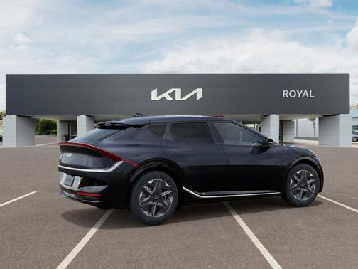 2025 Kia EV6 Light