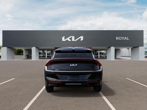 2025 Kia EV6 Light