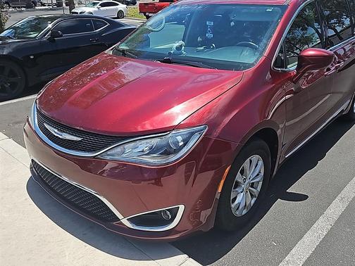 2019 Chrysler Pacifica Touring-L