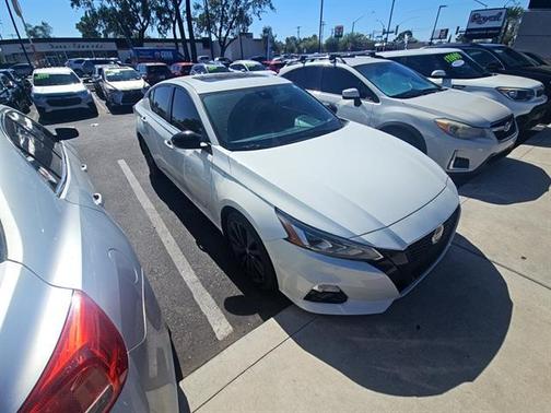 2022 Nissan Altima 2.5 SR