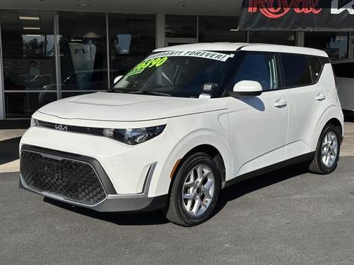 2024 Kia Soul LX