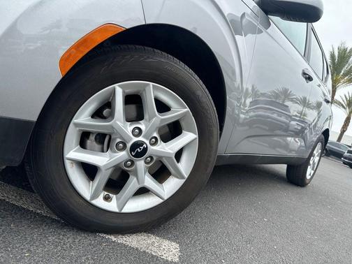 Steel Gray 2023 Kia Soul LX