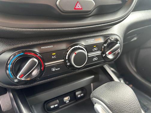 Steel Gray 2023 Kia Soul LX