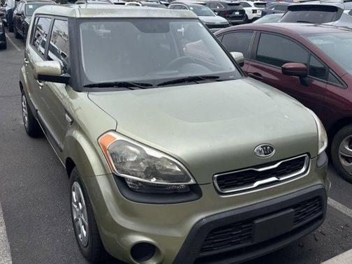 Alien Pearl Metallic 2012 Kia Soul Base