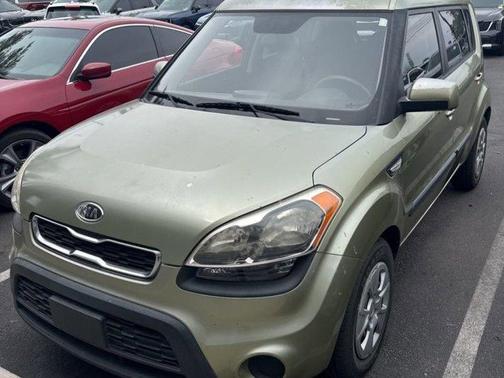 Alien Pearl Metallic 2012 Kia Soul Base