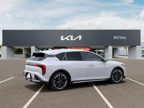 2026 Kia K4 GT-LINE