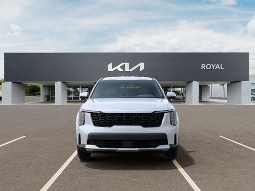 White Pearl 2026 Kia Sorento LX