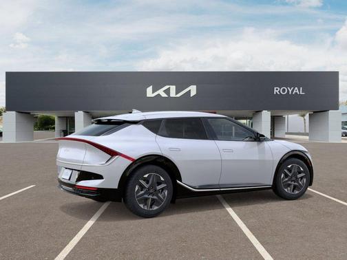White Pearl 2026 Kia EV6 Light