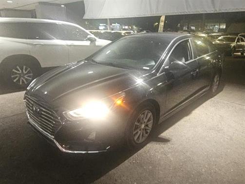 2018 Hyundai SONATA SE