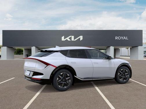 Glacial White Pearl 2026 Kia EV6 Wind