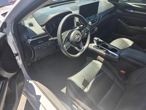 Gray Sky Pearl 2023 Nissan Altima 2.0 SR