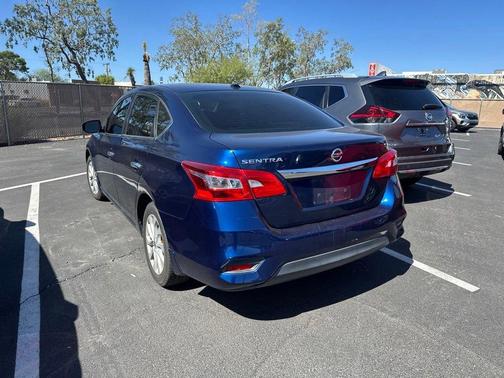 Gray 2019 Nissan Sentra SV
