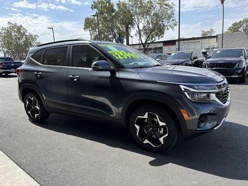 2025 Kia Seltos EX