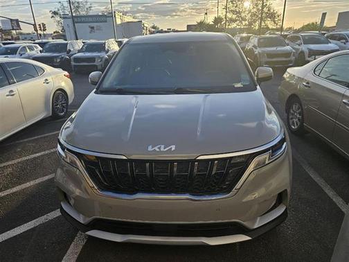 2023 Kia Carnival EX