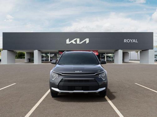 INTERSTELLAR GR 2026 Kia Niro EX